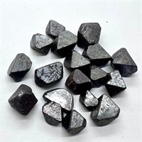 95 Carats Beautiful Magnetite Crystals