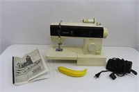 Vintage Singer 5528 Sewing Machine
