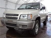 2000 Isuzu Trooper 4X4 SUV