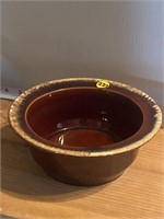 8 inch HULL USA of improved pottery drip glaze