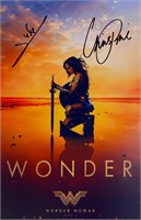 Autograph  Wonder Woman Photo