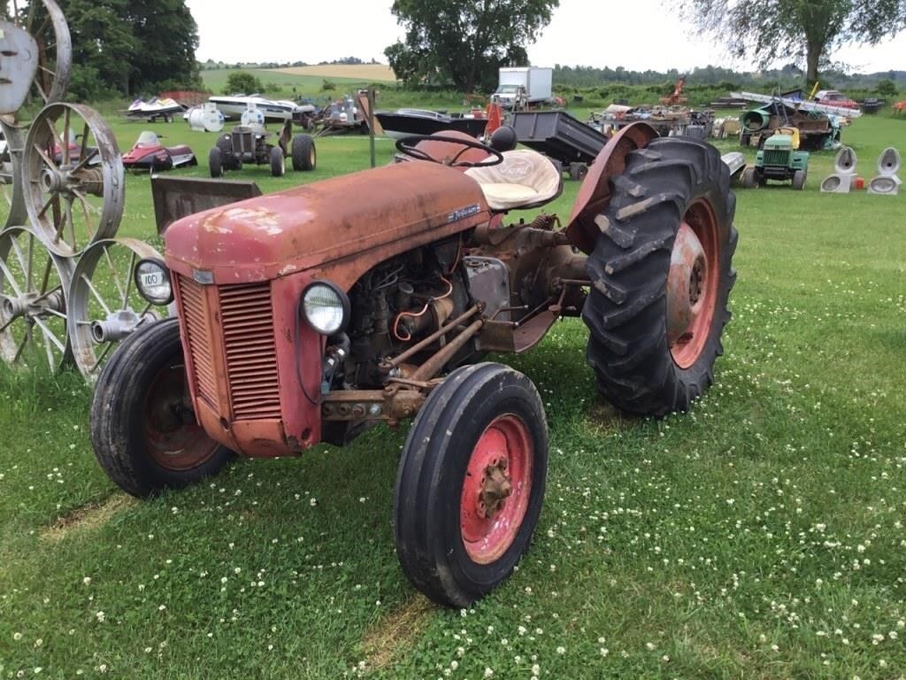 Massey Harris Ferguson  tractor