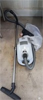 MIELE POLARIS CANISTER VACUUM