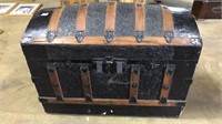ORNATE BLACK & WOOD ACCENT SHIPS TRUNK