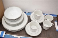 Simplicity Fine China Dishes 4-4 Place Settings