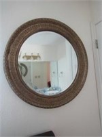 round mirror