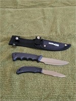 HUNTER'S CLUB 2 BLADE KNIFE SET W/ NYLON SHEATH