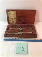 Ace tap & die set in wood box