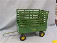 Ertl Hay Wagon, Plastic Sides 8x5x7"