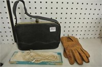 Vintage Ladies Hand Bag & Pearls