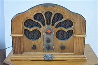 Thomas Replica Vintage Radio With Cassette