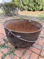 27 inch cauldron/3 footed