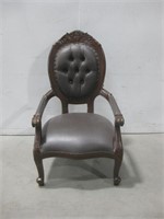 27"x 22"x 47" Vtg Leather Throne Chair See Info