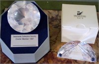 T - SWAROVSKI SOCIETY COLLECTIBLES (L70)