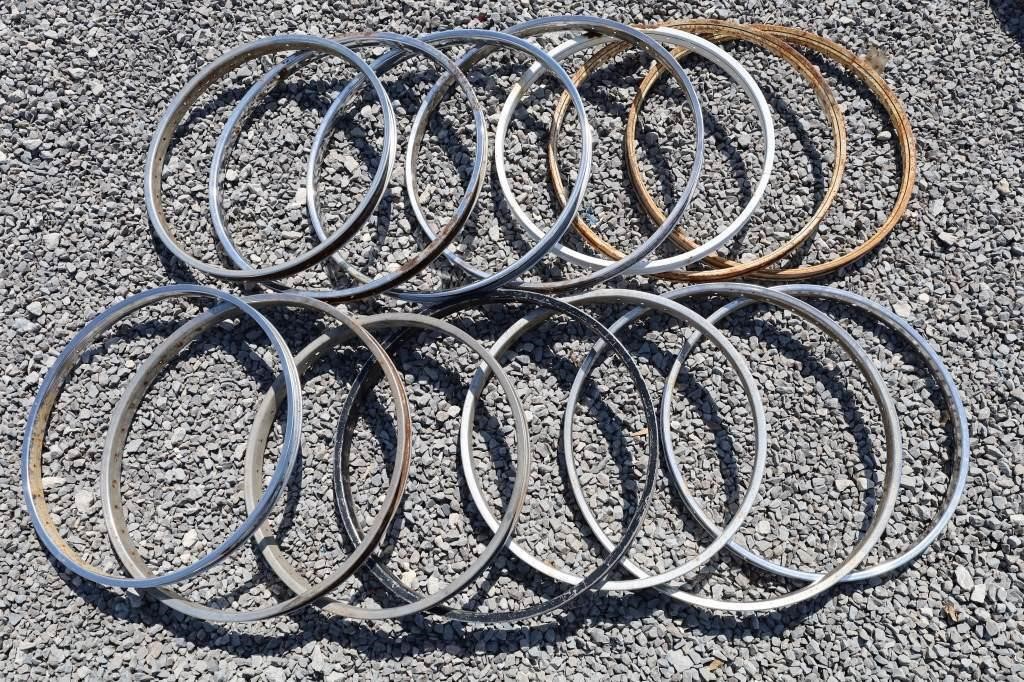 Lot of 14 24" and 26" S2 and S7 Rims for Whizzer