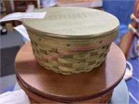 2007 Longaberger 5in sage Keeping basket w/ lid