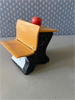 AVON SCHOOL DESK