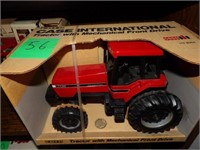 Case IH 7130 tractor,1/16th NIB