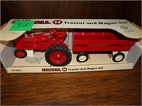 Farmall H tractor w/ wagon 1/16th NIB