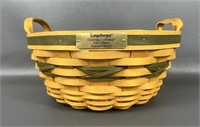 1999 Longaberger Christmas Popcorn Basket