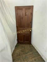 WOODEN INTERIOR DOOR