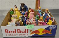 Lot of assorted Disney figures, see pics