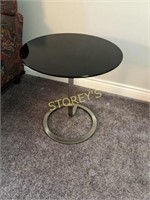 20" Round Black Glass Top table