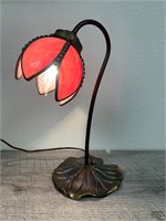 Vtg 1960's L&L Lily Pad Stained Glass Table Lamp