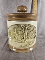 HERSHEY MOLD FARM SCENE COOKIE JAR