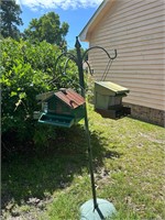 3 METAL HEAVY DUTY BIRD FEEDERS & STAND