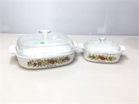 2 corning ware with lids Le Romarin.