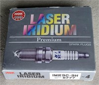 Set of NGK Iridium Sparkplug IMR9C-9HES 4 pcs