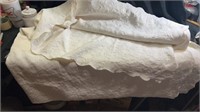 Queen white comforter & 3 shams