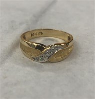 14k Yellow Gold Diamond Ring 

Size 6.25