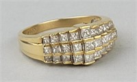 14K Gold & Diamond Cluster Ring.