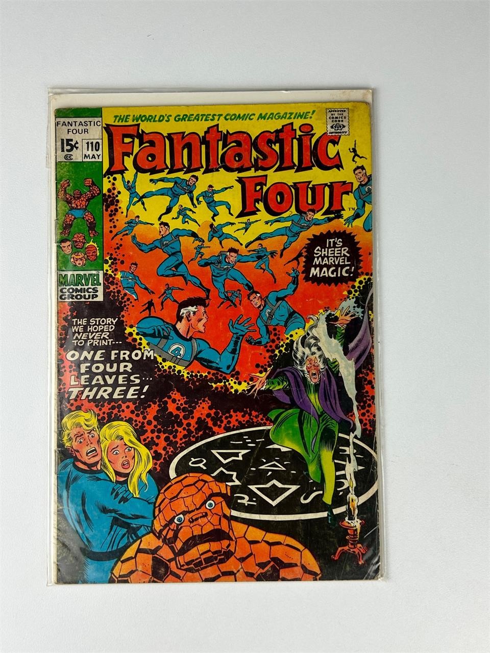 Fantastic Four X-Men vs Avengers comic books