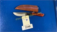 Hunting knife with shealth