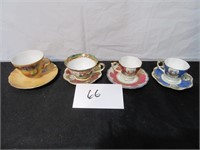 Tea Cups w/ saucers (4)