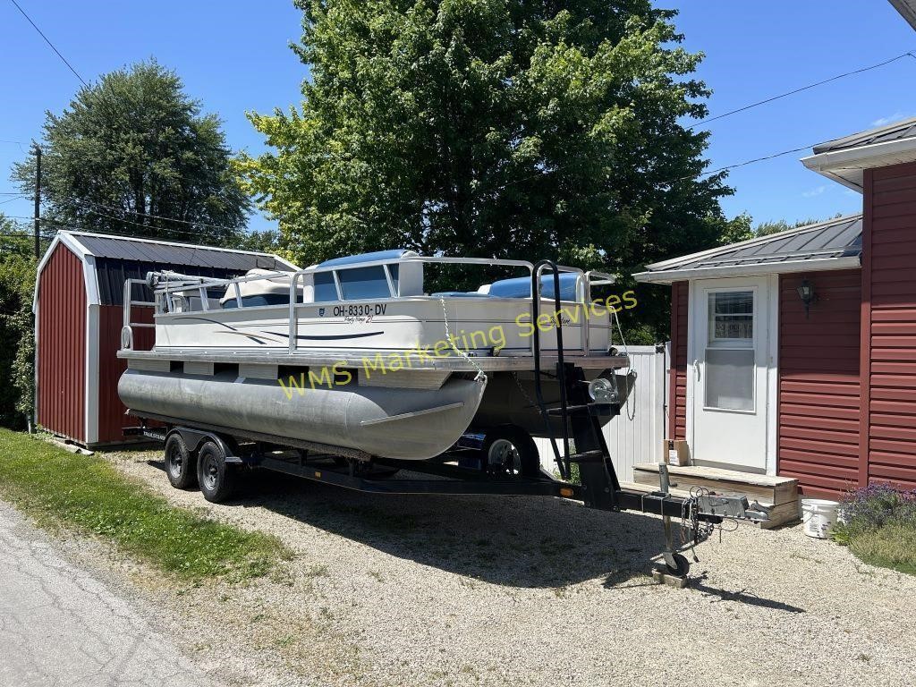 2005 Tracker Marine 21' Pontoon Boat -