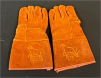 Red Ram Gloves