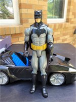 Batman and Batmobil 16ins