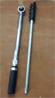 Quarter inch ratchet with extension