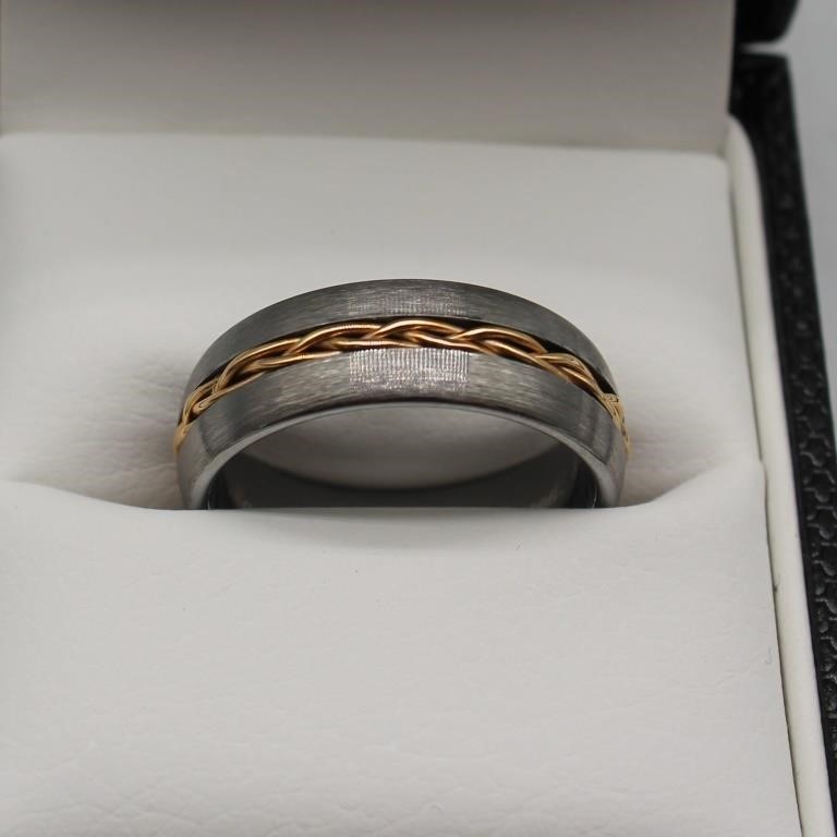 Titaniam with Gold Mens Ring Sz 10 Never worn