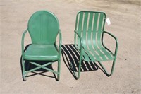 (2) VINTAGE LAWN CHAIRS