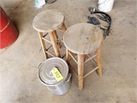 2-wood stools & pot