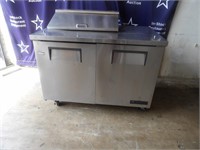 True Refrigerated Sandwich Prep Table with Two Doo