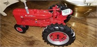 Farmall M die cast tractor