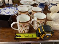 Queen's Imari coffee tea mugs India