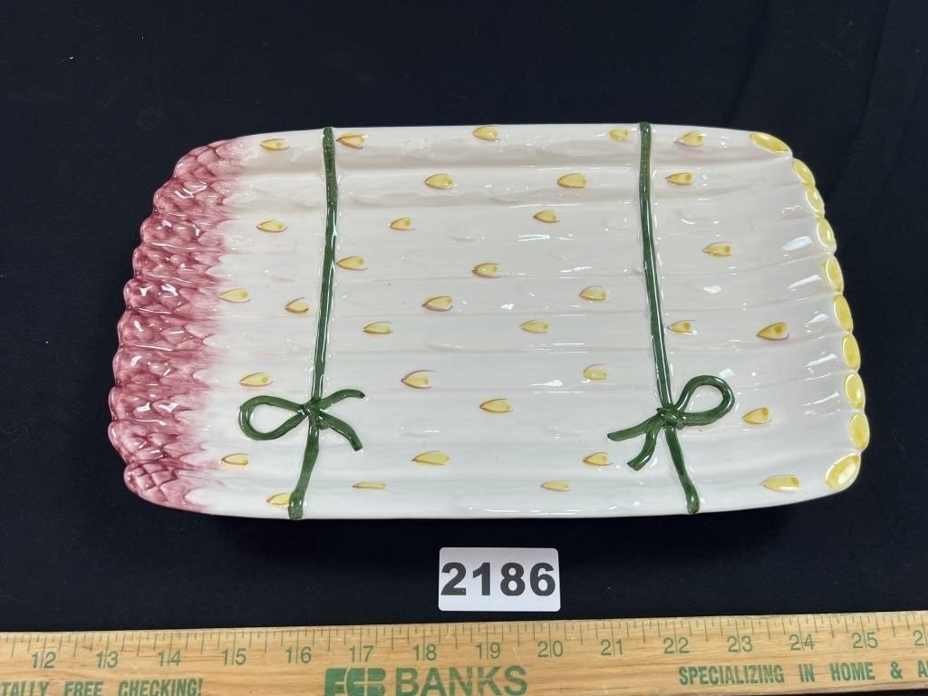 Neuwirth Majolica Asparagus Plate