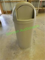Rubbermaid Commercial Waste Can #2